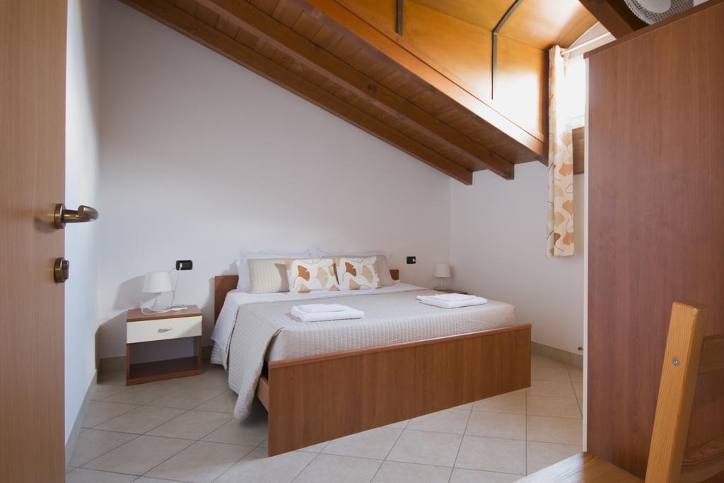 Lakeside Holiday Resort Domaso Ruang foto